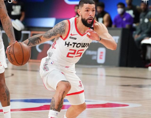 足球报：海港有意杨希，徐彬留洋仍存不确定，西海岸资金有困（《足球报》：海港看中杨希，徐彬留洋前景未明，西海岸资金承压）