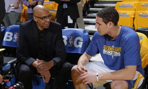 玉昆球迷在机场深情送别安德森，安德森的回应藏着太多不舍（玉昆球迷机场深情送行，安德森回应尽显不舍）