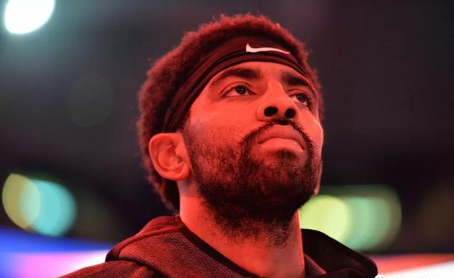 卡利亚里主帅：我在球员时代盯防过C罗，那真是令人激动（卡利亚里主帅回忆：球员时期曾盯防C罗，激动难忘）