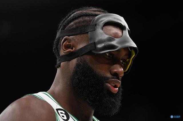 孔帕尼：不关注本菲卡与格雷罗的传闻，任何转会只会内部讨论（孔帕尼：不理会本菲卡、格雷罗传闻，转会议题只在内部讨论）