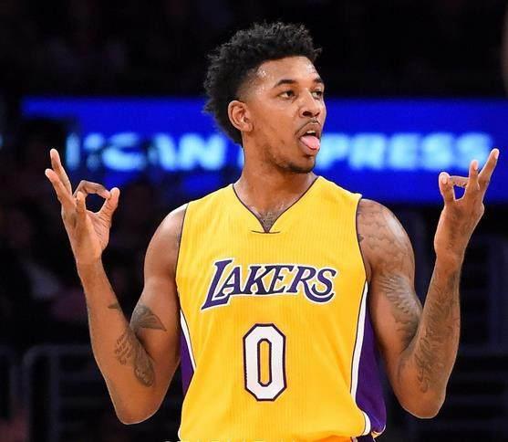 德天空：由于德国与科特迪瓦同组，双方明年3月友谊赛将取消（德天空：德国与科特迪瓦同分一组，原定明年3月的友谊赛取消）