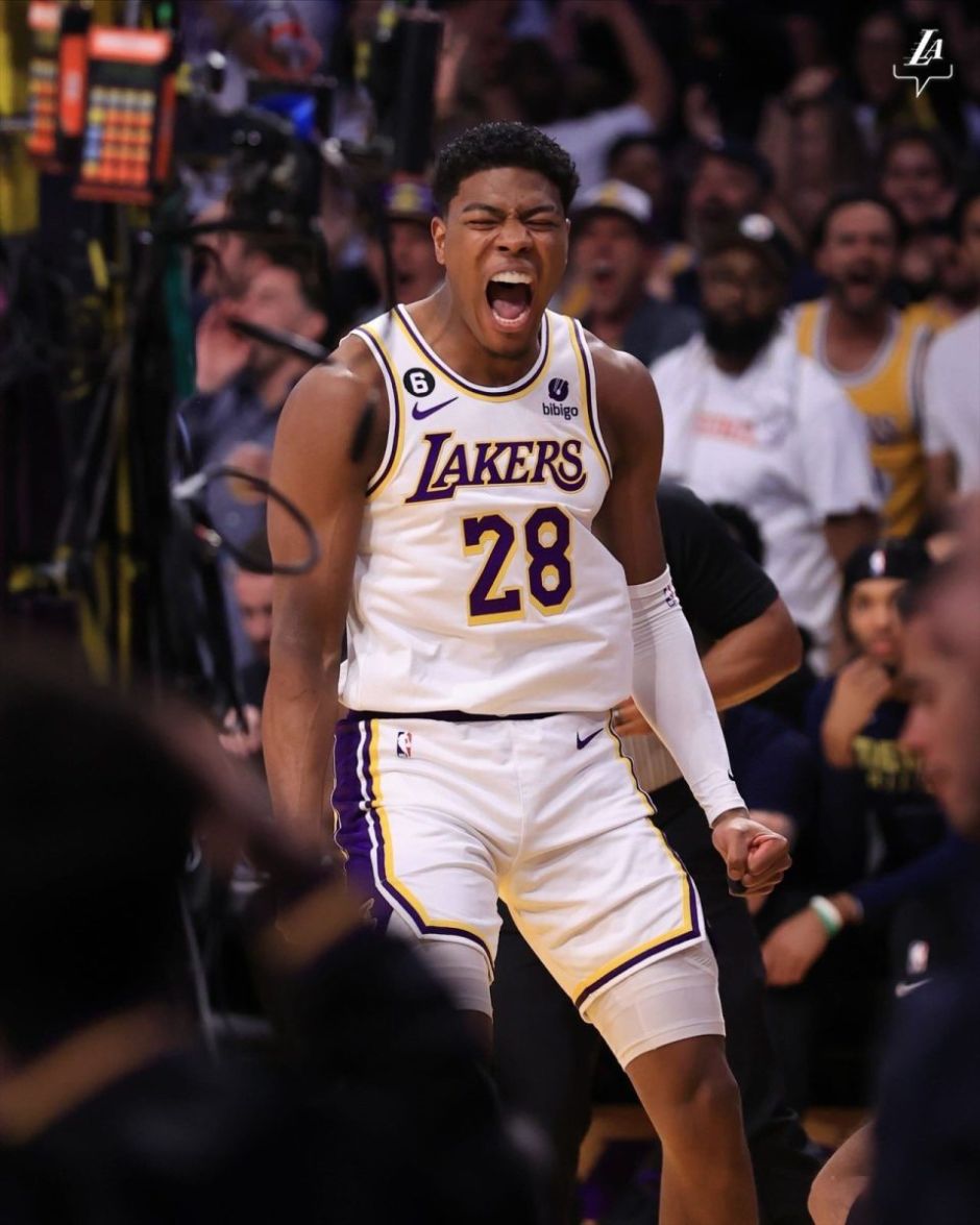 篮球NBA球员社媒晒训练视频（NBA球员社媒发布训练视频）