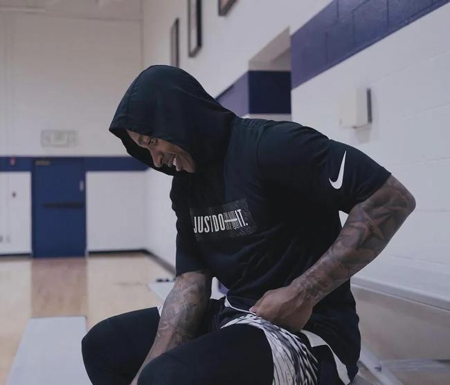 西媒：尤文、法兰克福以及斯图加特询价皇社中场苏契奇（西班牙媒体：尤文图斯、法兰克福与斯图加特已向皇社中场苏契奇打听转会身价）